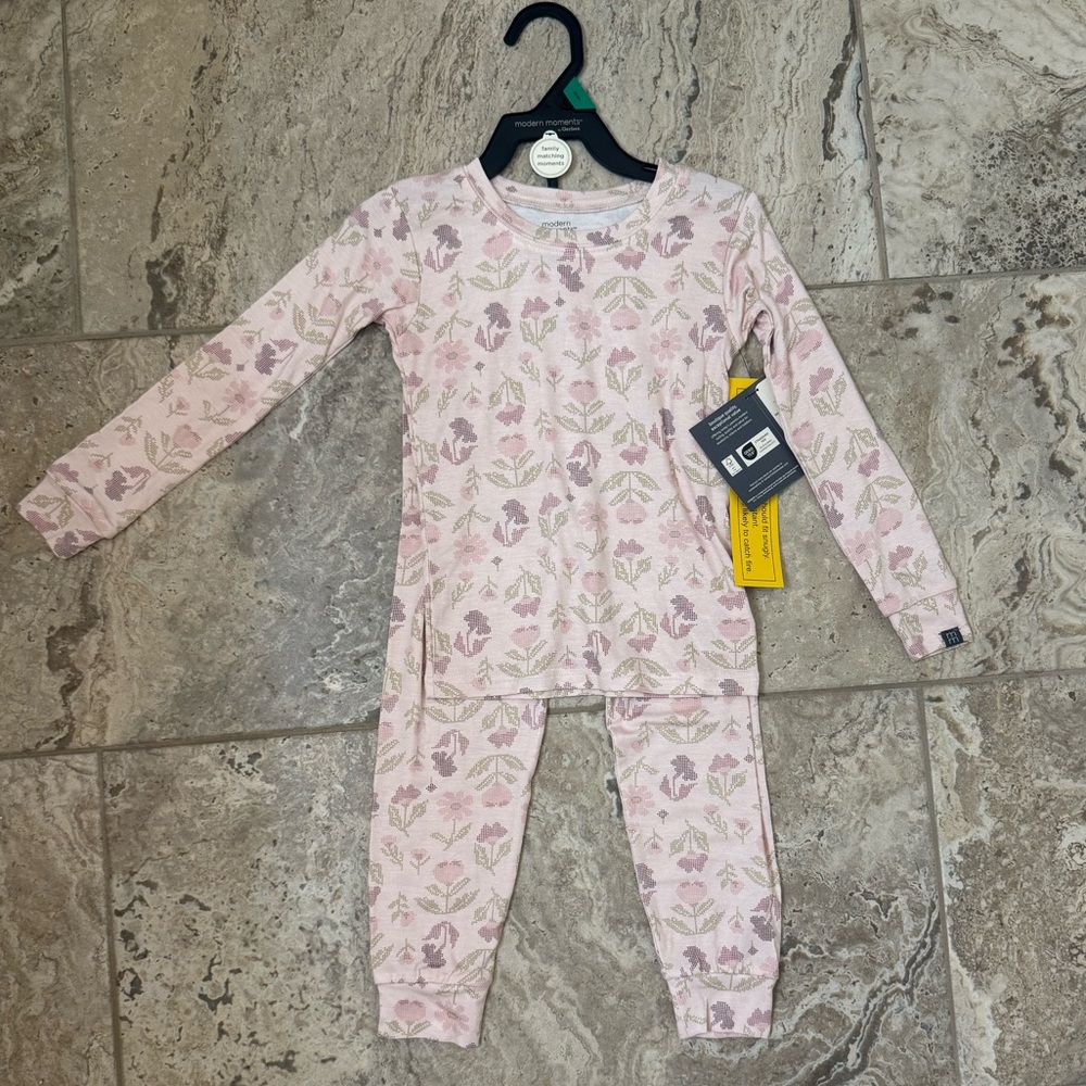 NWT Size 5T Modern Moment Pink Floral 2-piece Pajama Set
